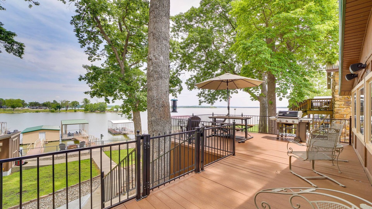 Grove Cabin | 2 Boat Docks: Grand Lake Waterfront Home