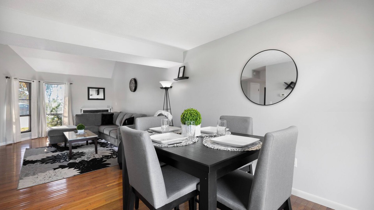 Morgantown House | 2 BR/2 bath King-suite townhouse right next to WVU Stadium & Hospital