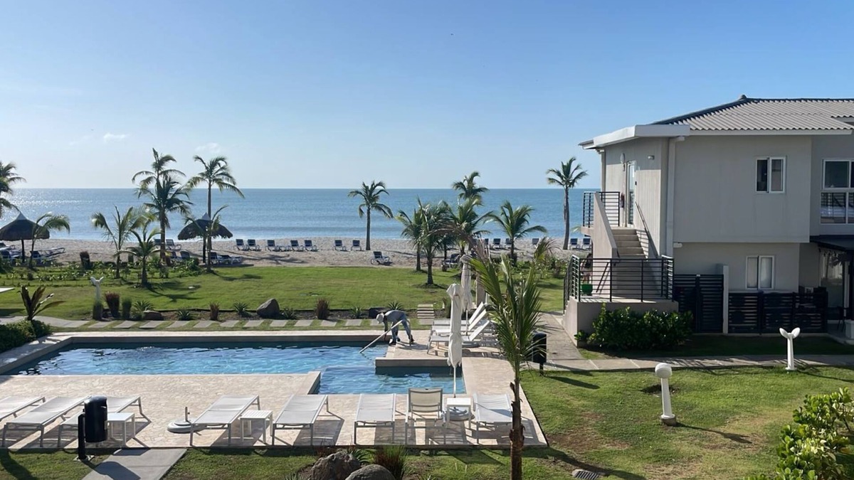 Punta Chame Villa | 2 BR Beachfront family villa in Playa CaracolnCondominio familiar
