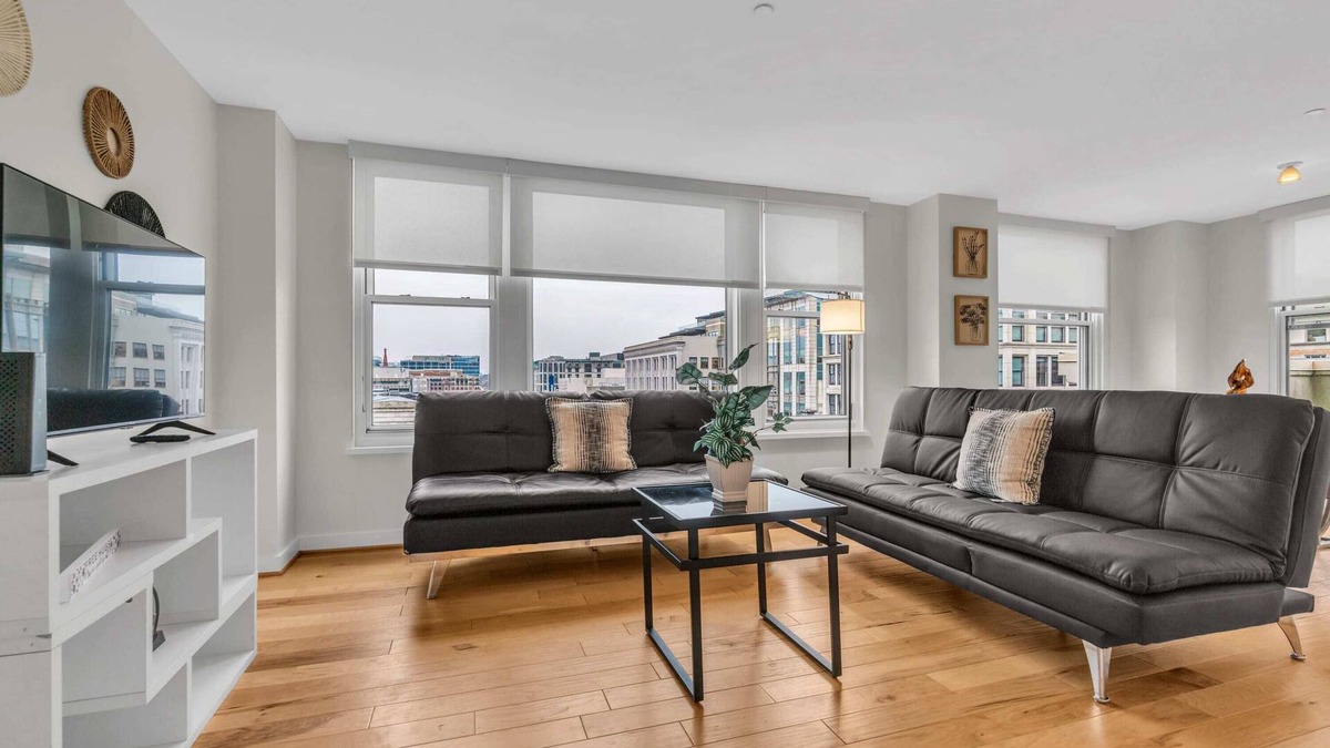 Chinatown Apartment | 2 BR Fully Furnished Apartment at Penn Quarters - Surrounded by Best Restaurants