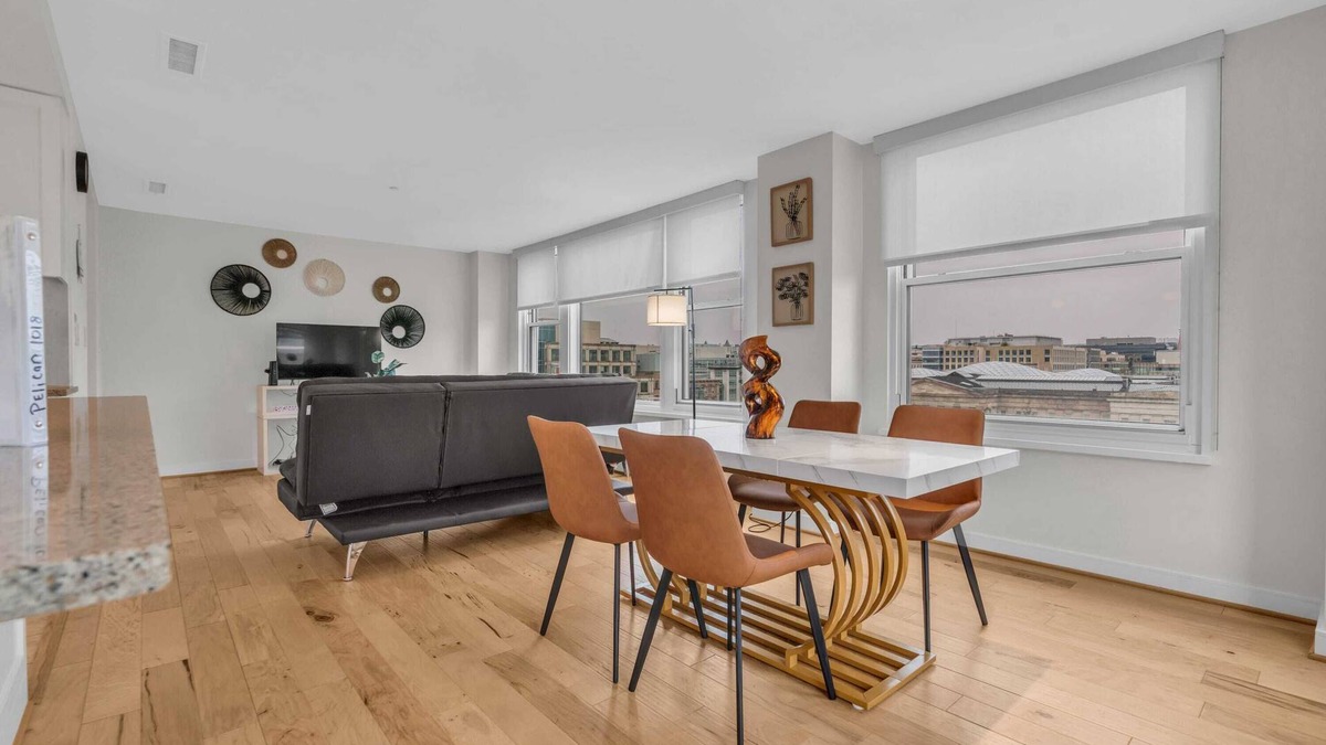 Chinatown Apartment | 2 BR Fully Furnished Apartment at Penn Quarters - Surrounded by Best Restaurants