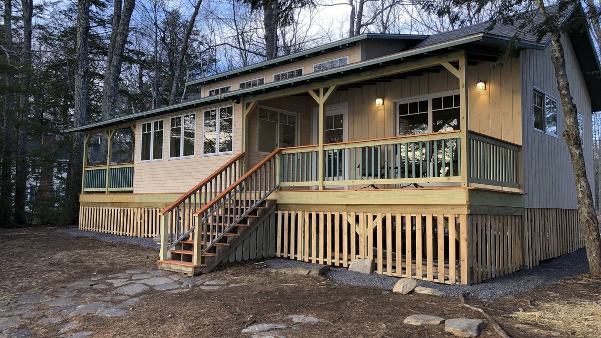 Sidney Cottage | 2 BR Lakefront Cottage in Belgrade Lakes Region