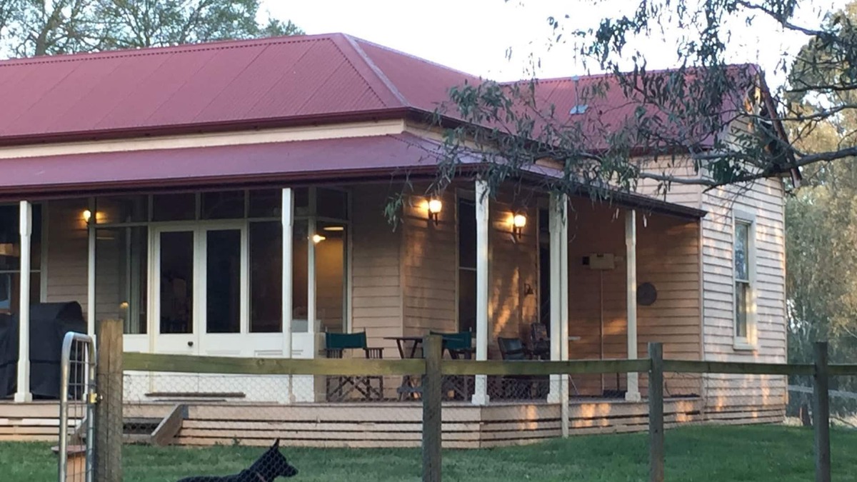 Staghorn Flat Cottage | 2 BR Lottie's Cottage, Family Farmstay,petfriendly Rural Retreat Albury-Wodonga
