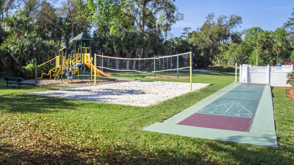 Mount Vernon House | 2 Budget-Friendly Units Close to Western Hills Country Club, Free Breakfast