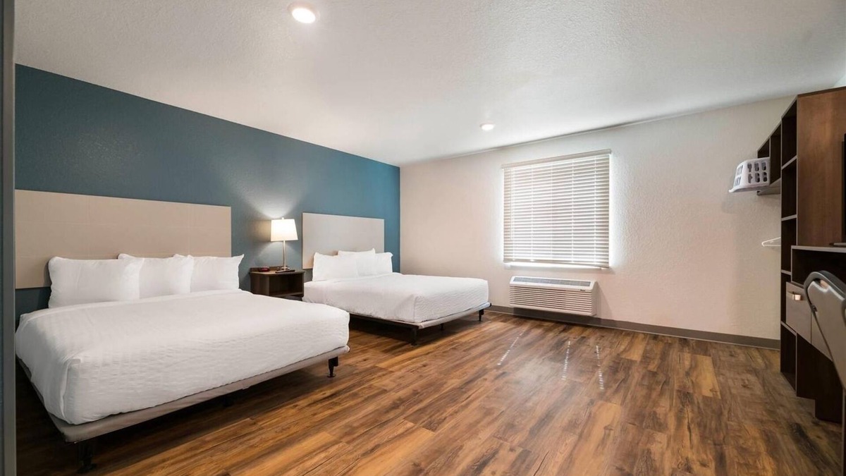 Rockledge Hotel | 2 Budget Rooms Near Cocoa Beach & Kennedy Space Center for Great Stays