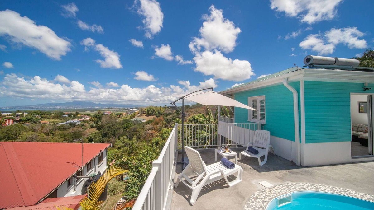 Riviere-Salee House | 2 Bungalows with 2 Swimming Pools : Sea View (Blue and Red)