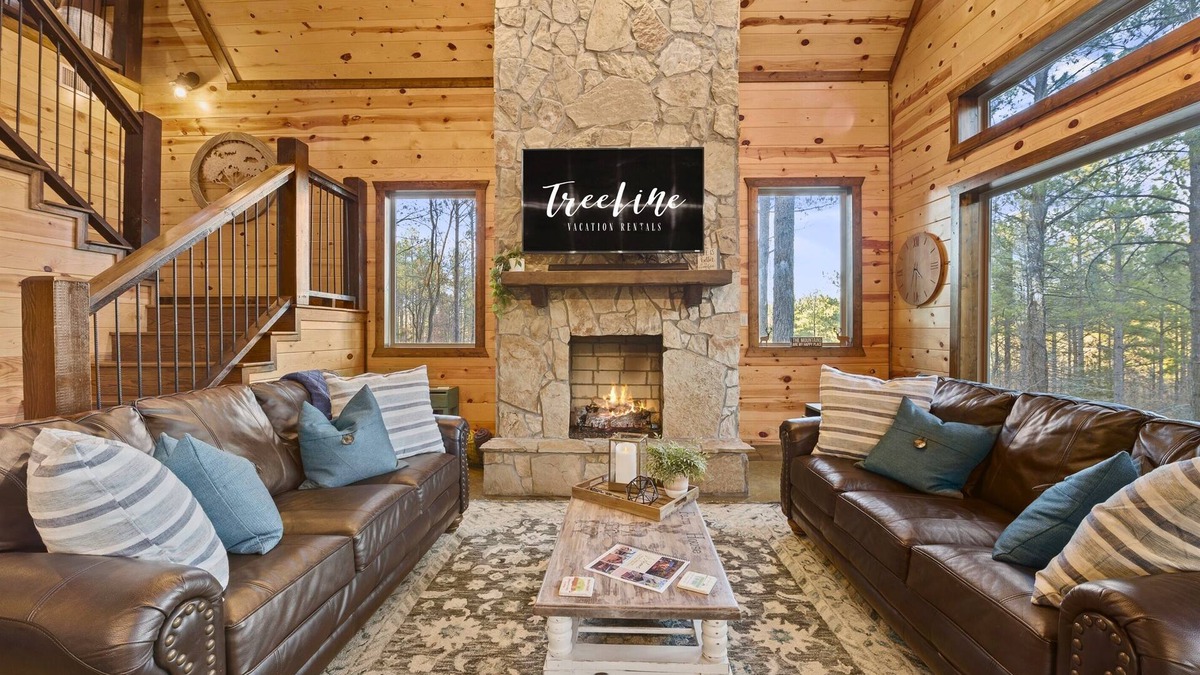 Broken Bow Cabin | 2 Cabins | Hot Tubs | Game Room | Pet-Friendly
