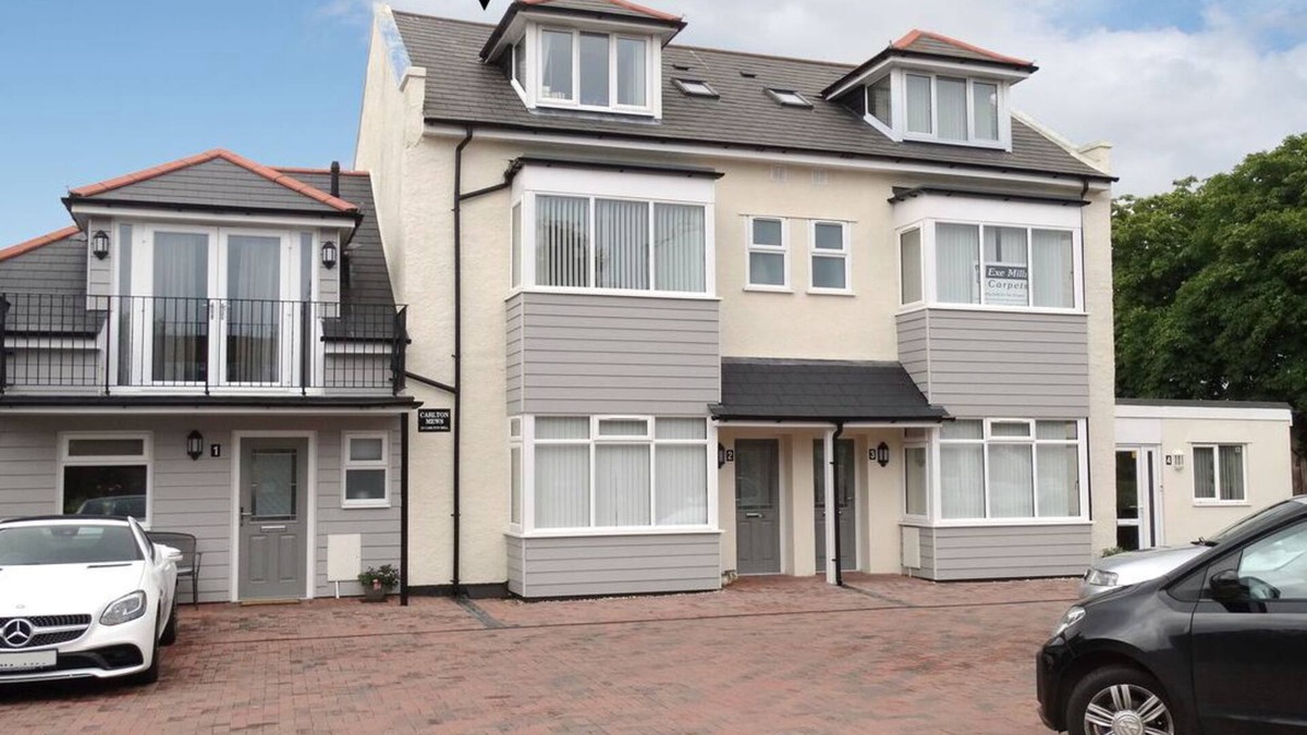 Exmouth Cottage | 2 CARLTON MEWS, family friendly, country holiday cottage in Exmouth