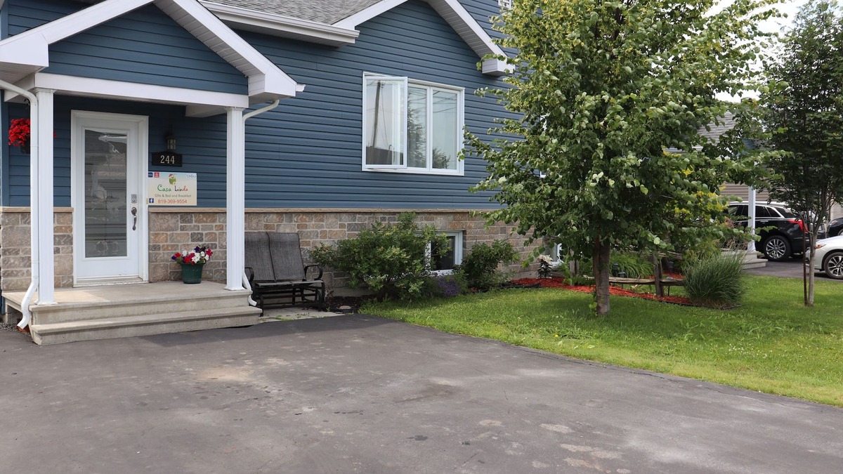 Princeville Bed & Breakfast | 2 Casa Linda - Princeville Guest House