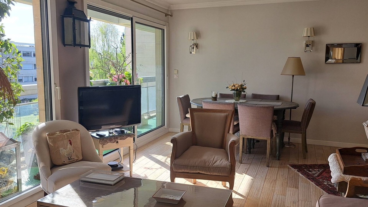 Bailly Apartment | 2 Chambre = Salle de Bain Dans Appartement Standing Proche IO Equitation Paris
