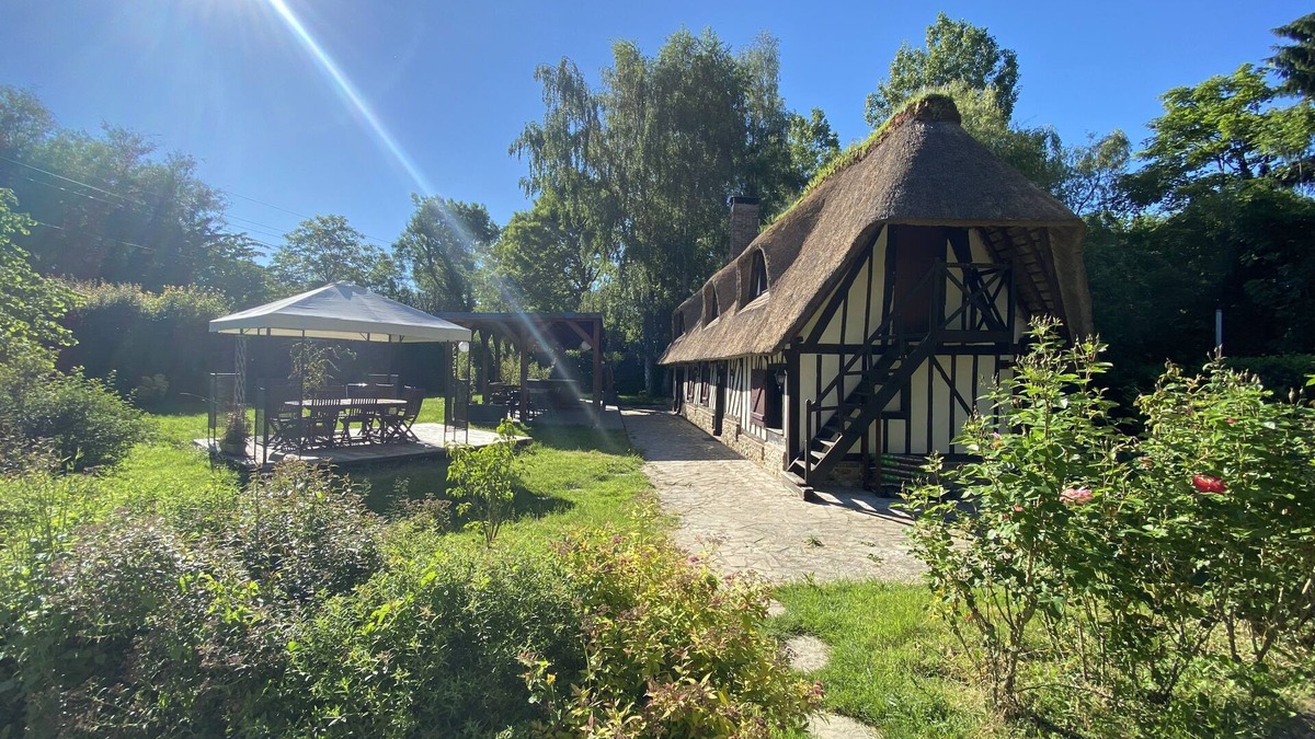 Saint-Georges-du-Vievre House | 2 Chaumieres Pour vos WE et Vacances