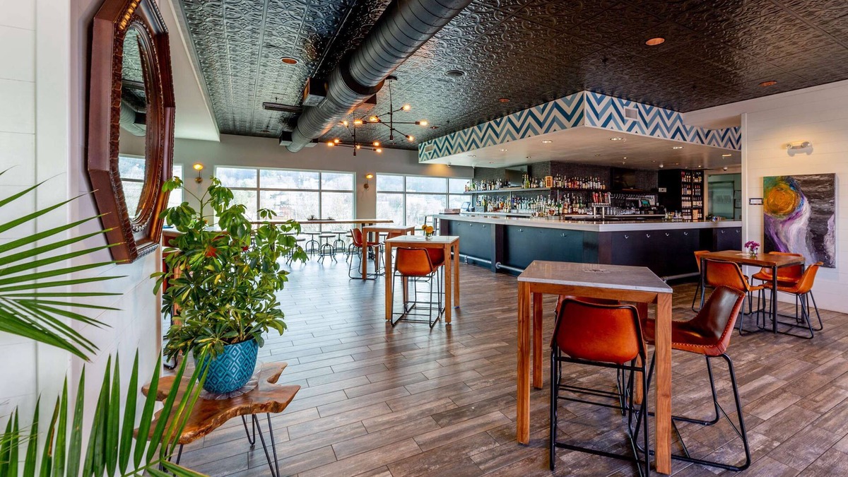 Downtown Asheville Hotel | 2 Connecting Suites at a Hotel