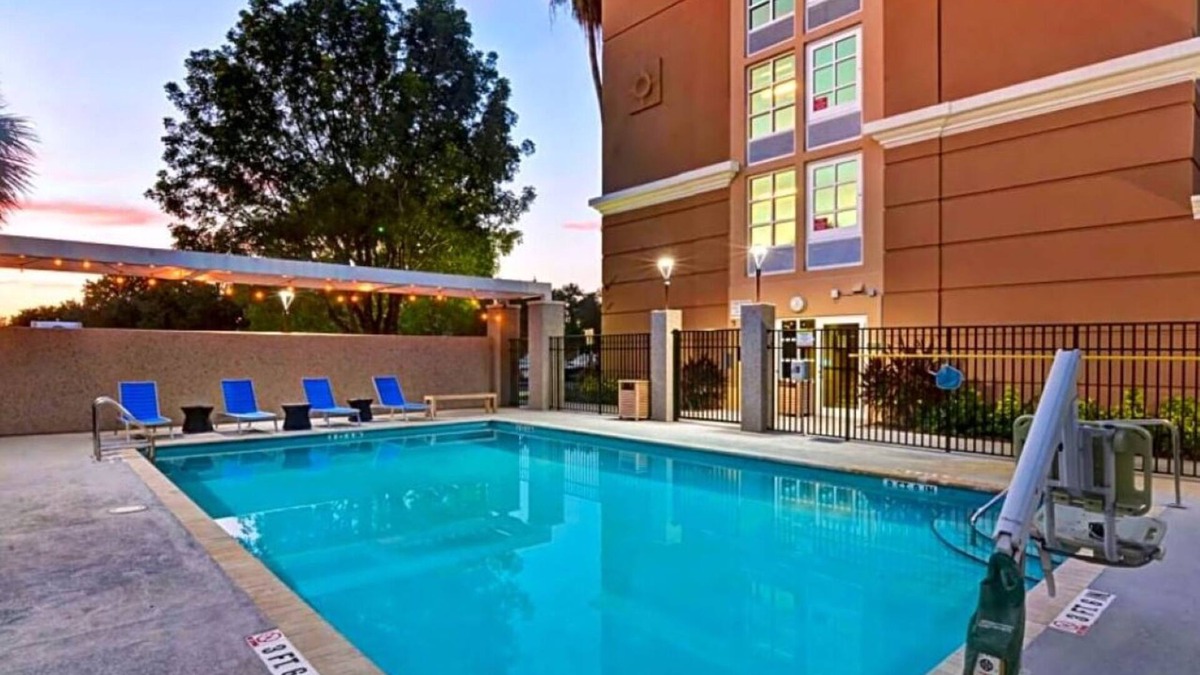 Miramar Hotel | 2 Conveniently Located Suites w/Full Kitchen & Comfort Near Entertainment