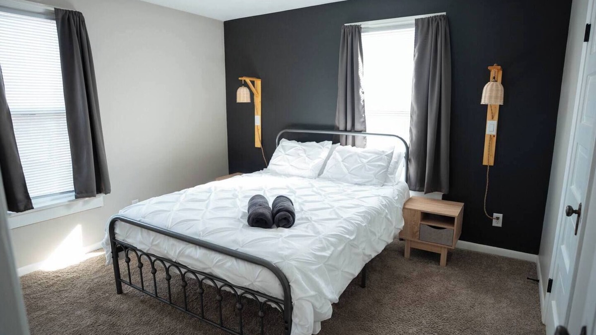 Saint Marys  Allen County Apartment | 2 Cozy & Stylish Queen Beds in Fort Wayne