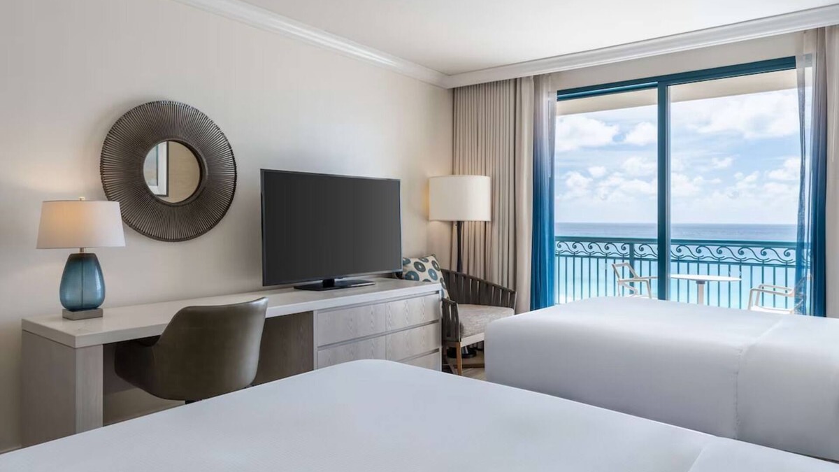 Garrison Historic Area Hotel | 2 Cozy Suites w/Ocean View Perfect for Family Fun - Near Charles Fort Ruins