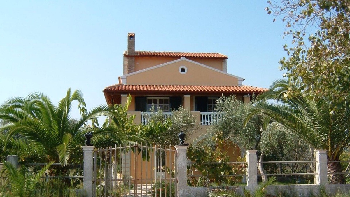 Kavos Apartment | 2 cute sea view Studios X 2 on the beach in Corfu