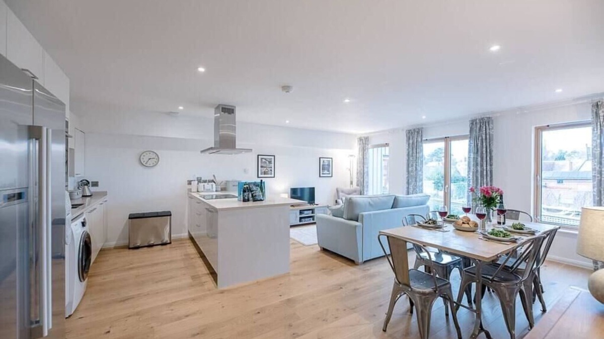Martlesham Heath Apartment | 2 Deben Wharf, Woodbridge