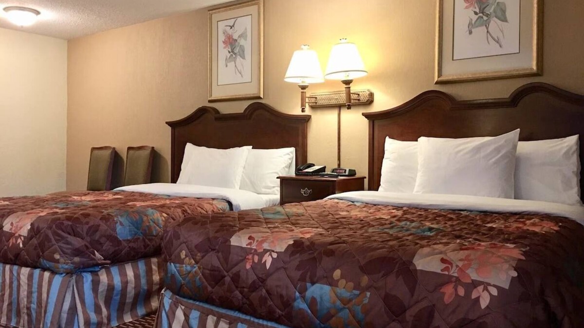 Sturbridge Hotel | 2 Double Beds Room, Scottish Inns Sturbridge, Free Parking, Near Attractions