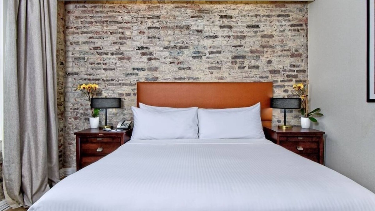 South Beach Hotel | 2 Elegant Units with City View Near the Embarcadero with European Charm