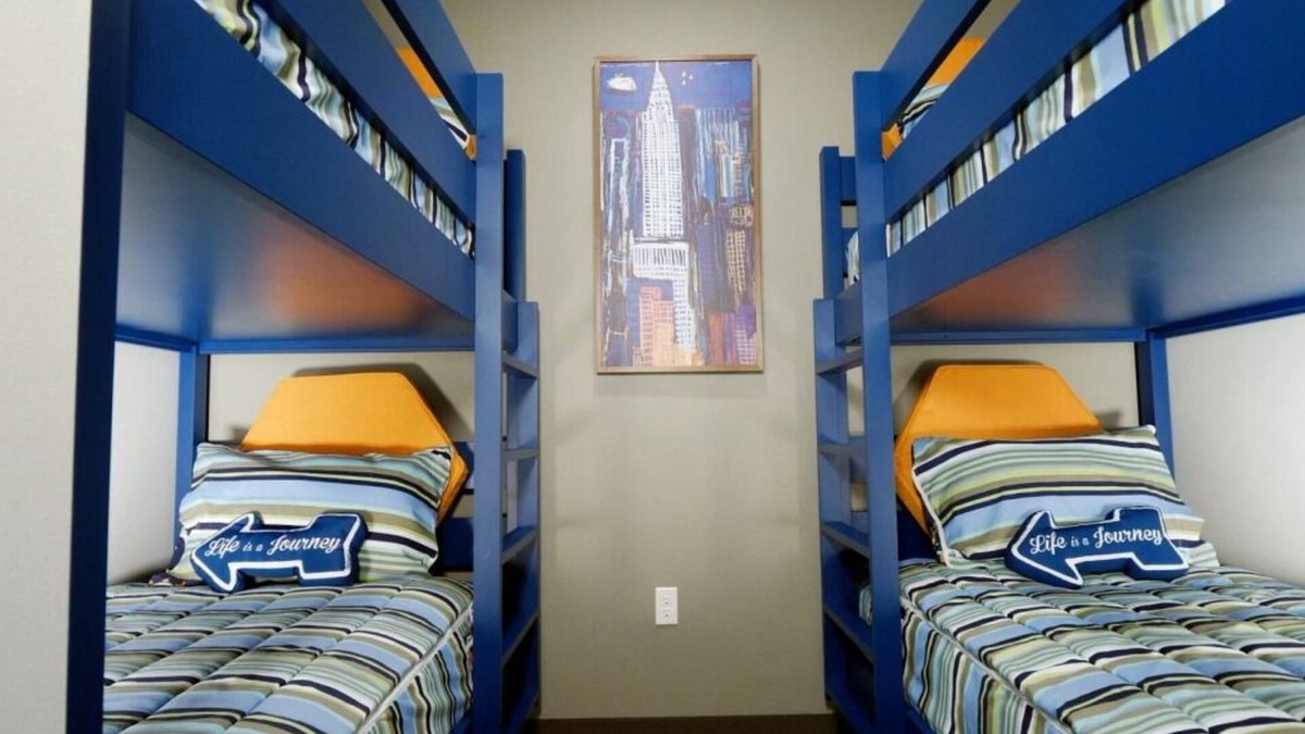 Circleville Resort | 2 Family King Suites with Bunkroom and Balcony at The Kartrite Resort!