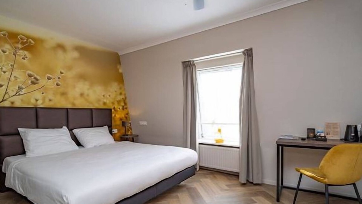 Made Hotel | 2 Family Units Minutes from Efteling Theme Park | National Park De Biesbosch