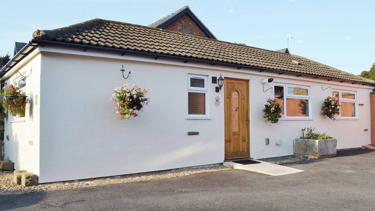 Thirsk Cottage | 2 bedroom accommodation in South Kilvington near Thirsk