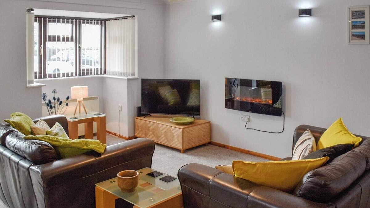 Walcott Cottage | 2 bedroom accommodation in Walcott-Happisburgh-Norfolk