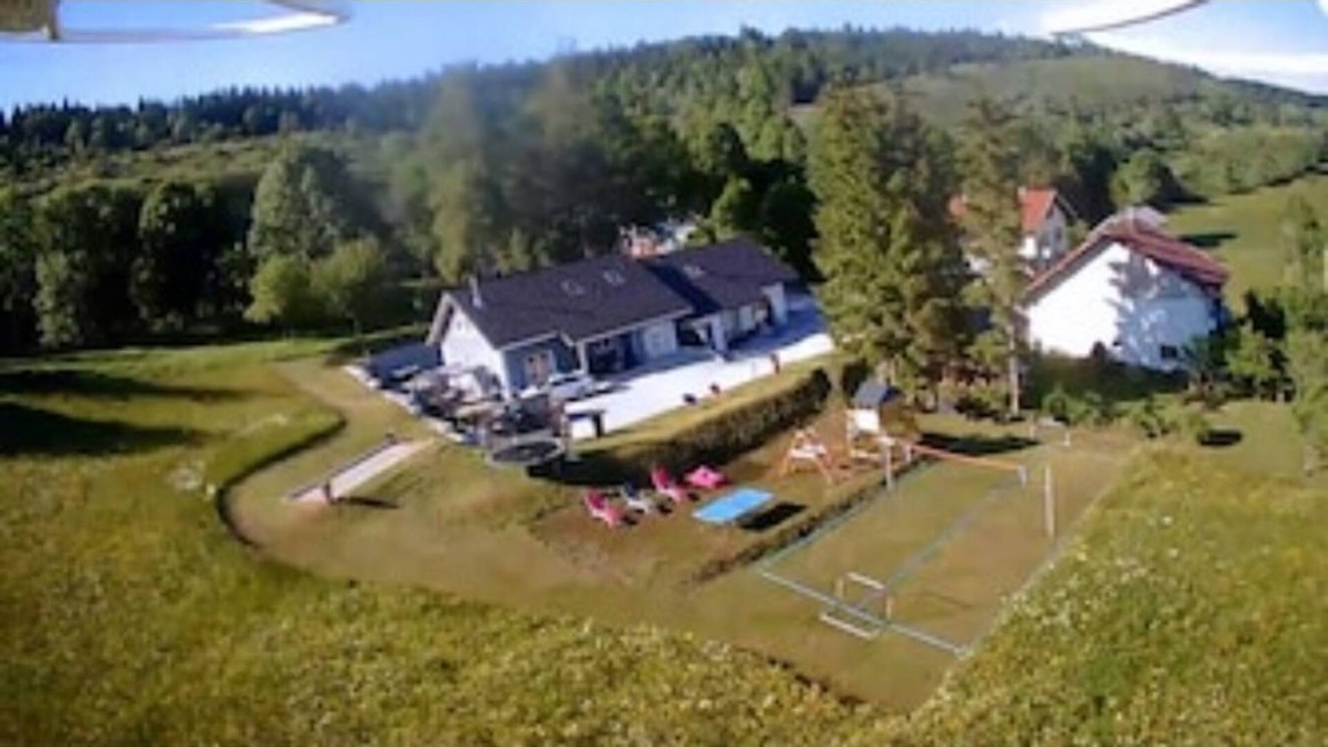 Foncine-le-Haut Ski Chalet | 2 Gites for large capacities in the heart of the Haut Jura Mountains