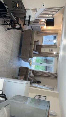Newark House | 2 Grove Gardens,
