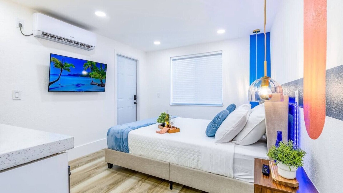 Allapattah Apartment | 2 Guest, 5 minutes to everything in Miami