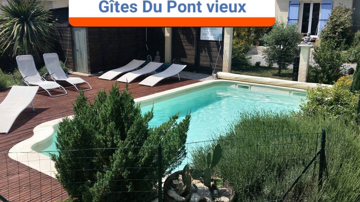 Rieux-en-Val Cottage | 2 guesthouses - B&B with swimming pool near vineyards in Corbières