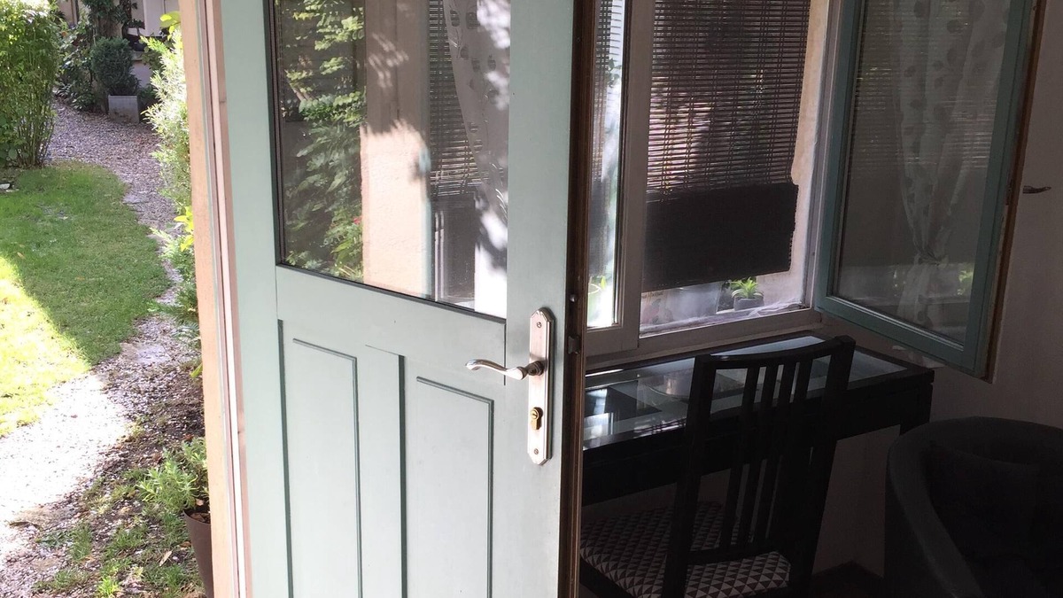 Jouvence House | 2 independent guest rooms in DIJON. Breakfast included.