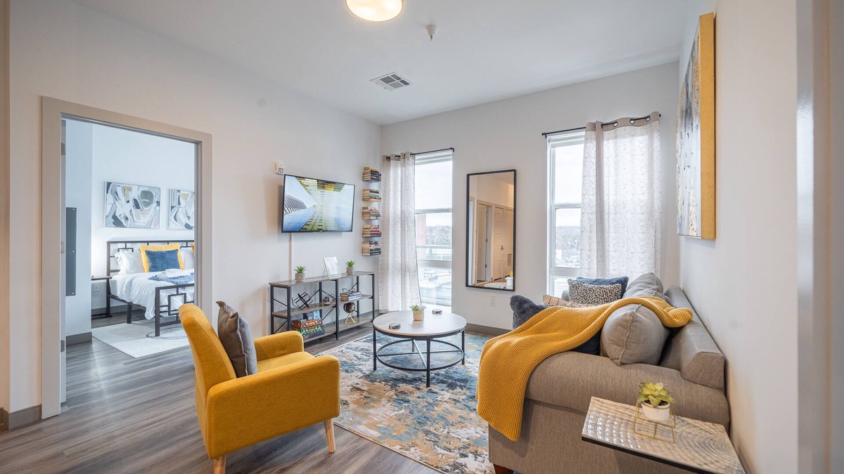 Hackensack Apartment | 2 King Bed 2 Bath Easy ride to NYC and Shopping
