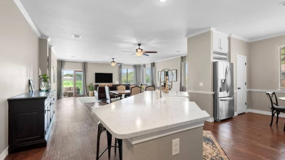 Buda House | 2 King Beds in this relaxing home on the greenbelt.
