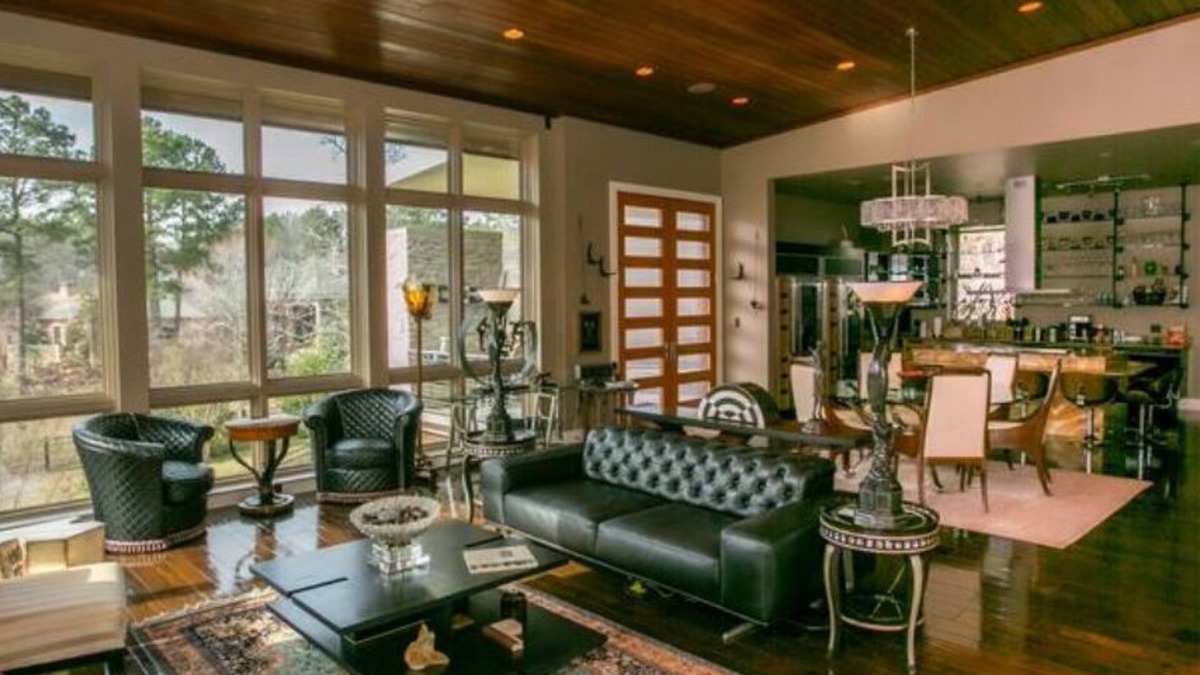 Marshall House | 2 Kings | Chapel | Jet Tub | Elevator | DT 12 mins