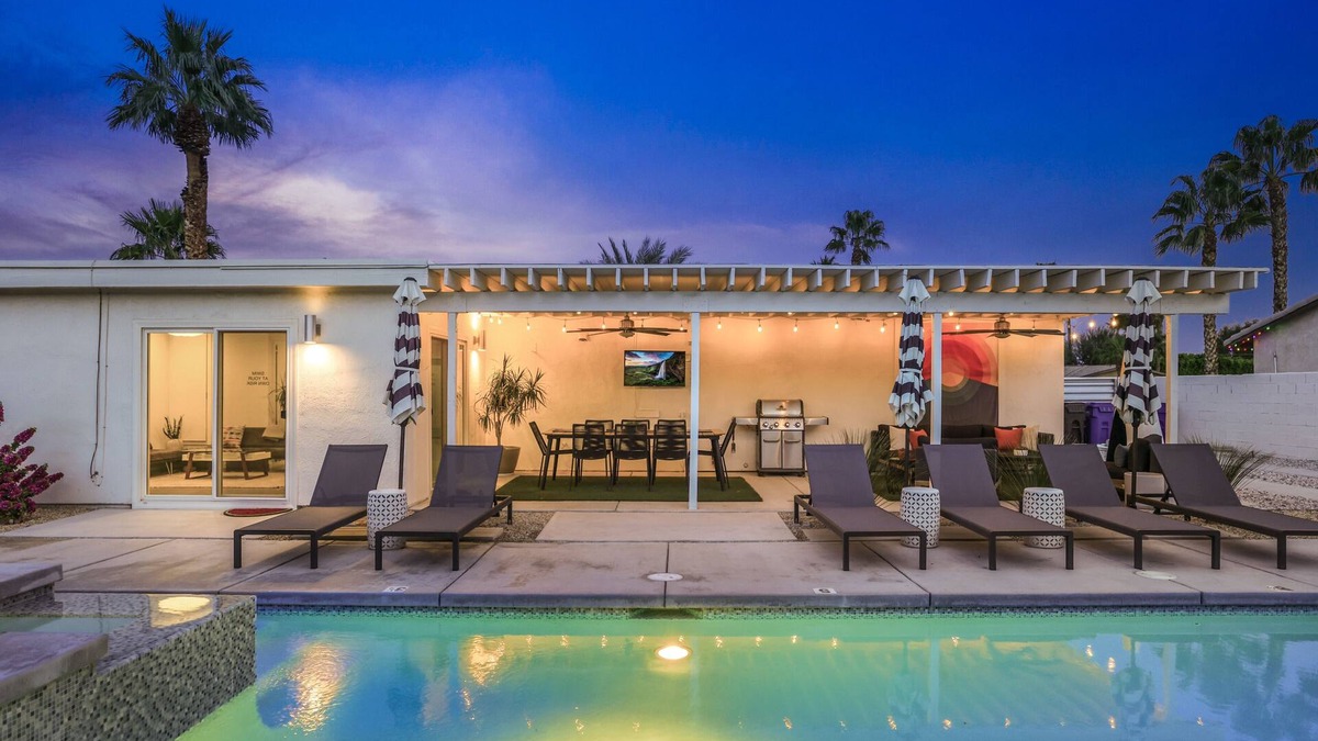 Desert Park Estates House | 2 Living Rooms / Fireplace / Yoga Deck / Spa Heat Included