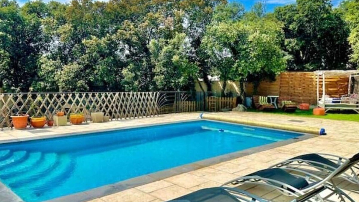 Sussargues Apartment | 2 Logements Indépendants Dans Villa+piscine Jardin