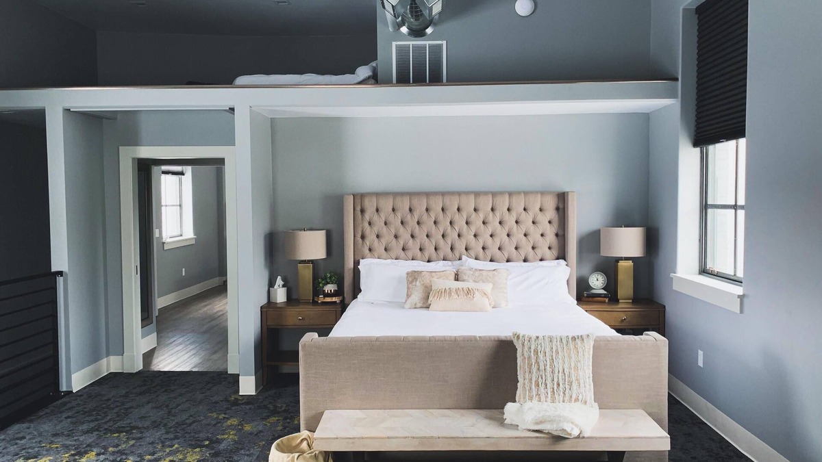 Logan Apartment | 2 Luxury Suites - Full Kitchen, 1 Kitchenette, 2 King Bed, 1 Full, 1 Twin,2 Bath