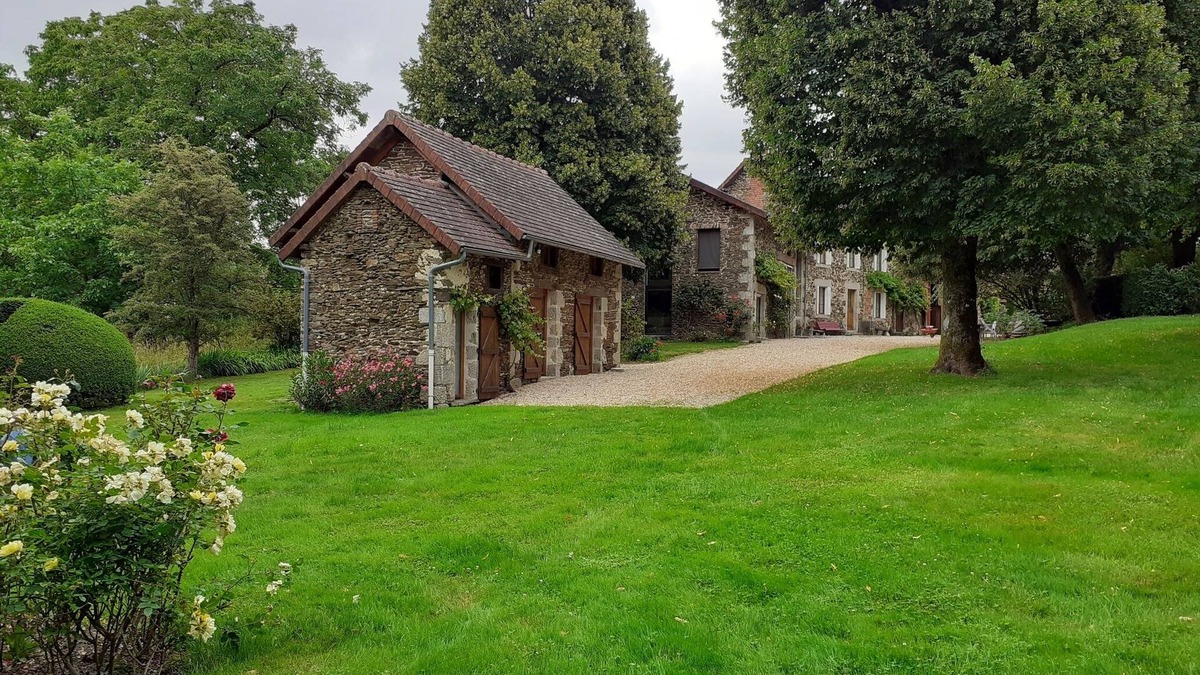 Noblat Cottage | 2 Maisons Indépendantes Pour 5 Personnes