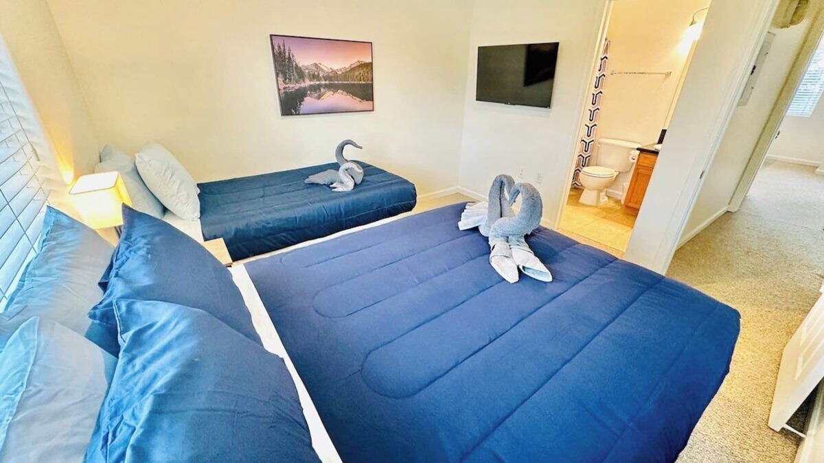 Reno House | 2 Masters, 3 TVs, Sleeps 7/A9