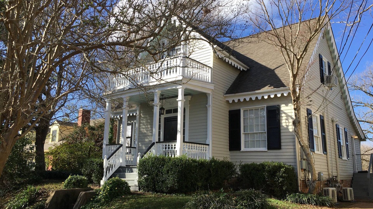 Natchez House | 2 Melinda’s Garden Apt