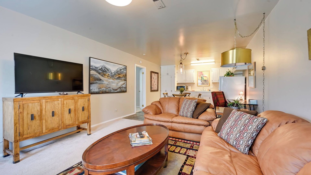 Corvallis Apartment | 2 Mi to Bitterroot River: Downtown Corvallis Apt!