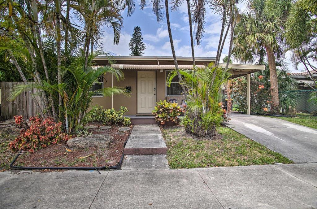 Dania Beach House | 2 Mi to Boardwalk Home with Grill in Dania Beach!