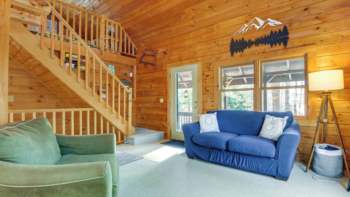 Stoddard Cabin | 2 Mi to Boat Ramp: Log Cabin in New Hampshire