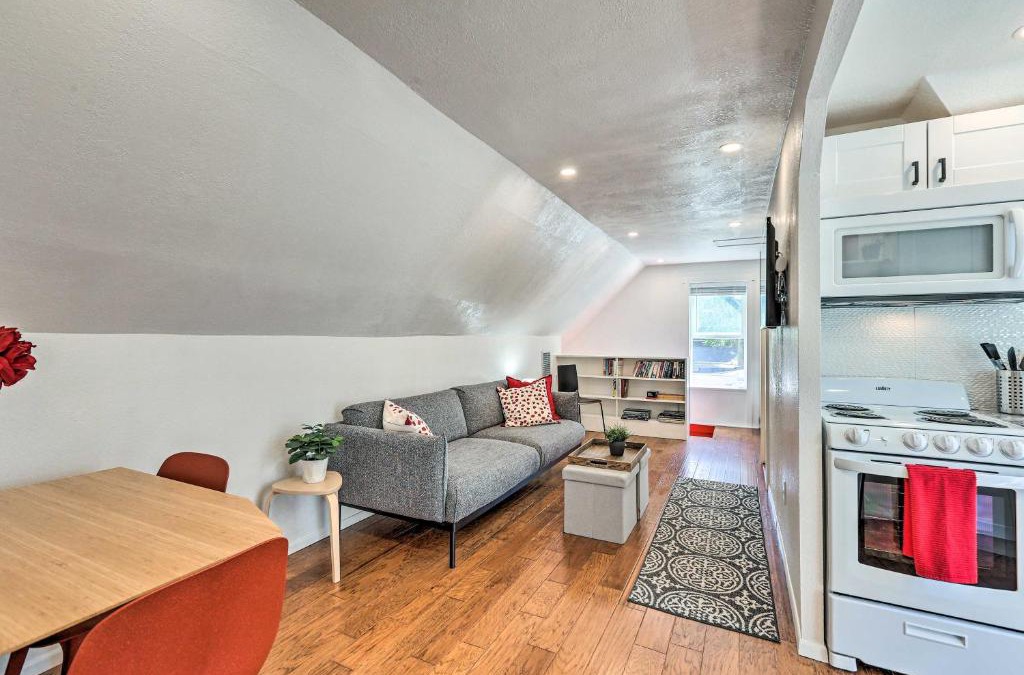 Baker Apartment | 2 Mi to Downtown Denver Chic Apartment!