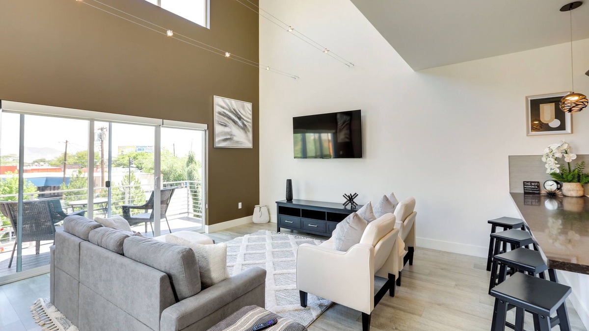 Old Southwest House | < 2 Mi to Dtwn: Reno Gem w/Rooftop Patio!