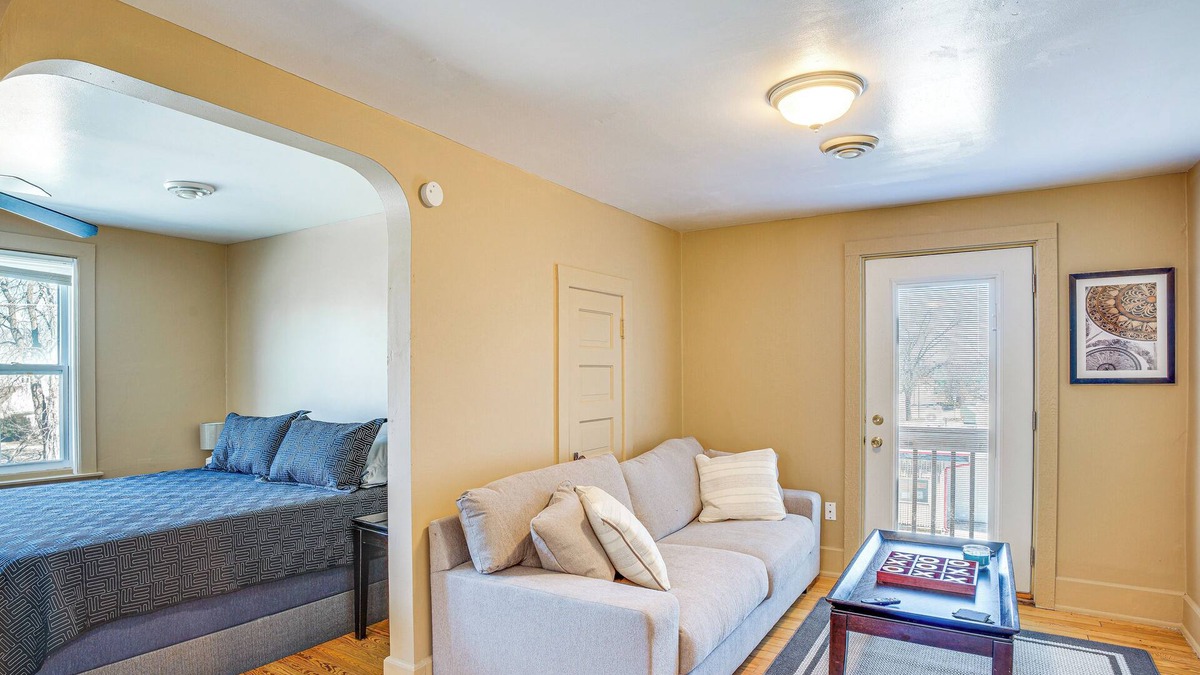 Sheboygan Apartment | 2 Mi to Dtwn: Studio Suite in Sheboygan