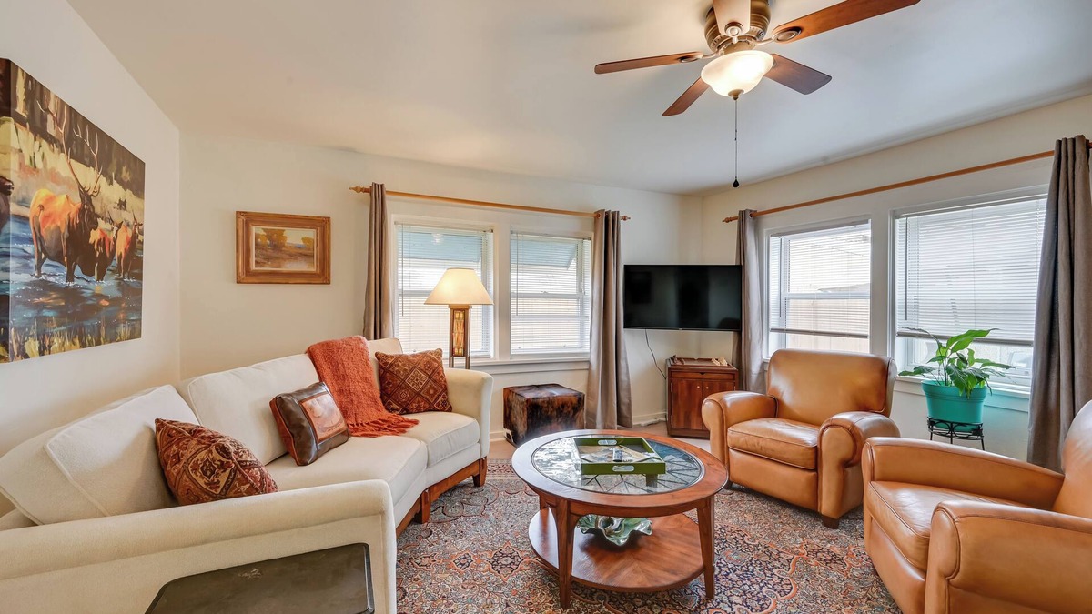Corvallis Apartment | 2 Mi to Fly Fishing: BBQ-Ready Corvallis Apartment