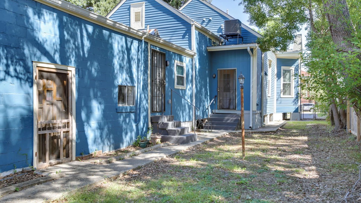 Esplanade Ridge Cottage | 2 Mi to French Quarter: Walkable Nola Home