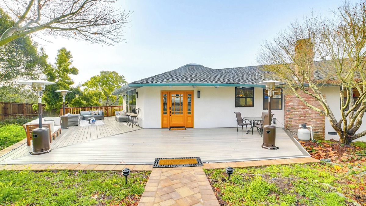 Aptos House | 2 Mi to Ocean: Pet-Friendly Abode in Aptos!